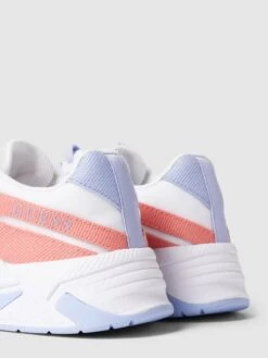 Guess Sneaker Mit Label-Details Modell 'ENIE' - Lavendel -Geox Verkaufsgeschäft 68o4aka298pjilaj8914ig9m7534kgie8l24gi9magrj8e1j8tb4uk9j90pjejqbaha5ad2m98pkeca26d3m4c1p68s34c1g68p3ap1k61j30e9ncpj36cho68p3ichicco66c0