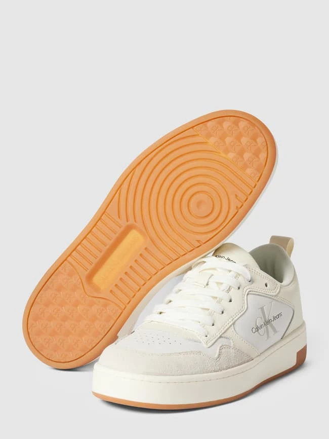 Calvin Klein Jeans Sneaker Mit Label-Print Modell 'BASKET' - Offwhite 7 Calvin Klein Jeans Sneaker Mit Label-Print Modell 'BASKET' - Offwhite – Bild 5