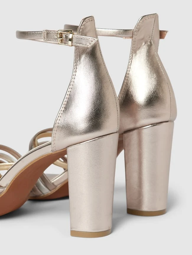Marco Tozzi Sandaletten Im Metallic-Look - Gold 5 Marco Tozzi Sandaletten Im Metallic-Look - Gold – Bild 3