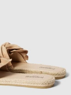 Espadrij Pantolette Mit Knoten-Detail - Camel -Geox Verkaufsgeschäft 84pl6ga1996jgd9i9h9kgham611kqghm951k2dqca59jgi1g75552c23a924aci1693k6ea2ad756k9o9h3j4e9g75i3idhkcpijgd9kccojce33c4rj4cpiccp64o9m70sm6pg