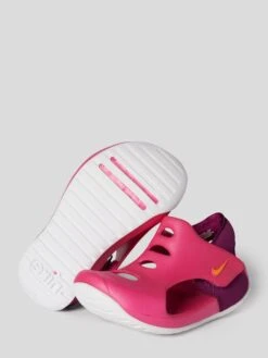Nike Sandalen Mit Klettverschluss Modell 'SUNRAY PROTECT 3' - Pink 9 Nike Sandalen Mit Klettverschluss Modell 'SUNRAY PROTECT 3' - Pink -Geox Verkaufsgeschäft 88p38g9m6h146dq7akr3ci24acr32eaj6l34sipo751jakaf859lagae9grk8j9na50k4j2a9so4chhoap3jec3270o30d1i69h3gdpk6dh3ge9kcdj64ohk6hij4cr36spm6do