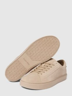 CK Calvin Klein Sneaker Aus Veloursleder Modell 'LOW TOP LACE UP' - Beige 11 CK Calvin Klein Sneaker Aus Veloursleder Modell 'LOW TOP LACE UP' - Beige -Geox Verkaufsgeschäft 8p23ei296p3k8jhh8963cladalakojpi6h3kodicacsjgca16h74echka4p4udhmal634iqh9sqkogq1893jior36th30e1kccsm2p9k75hjie1k6tijgohh6gr3gphh6pj62p0