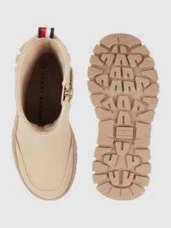 T.Hilfiger Kids Shoes Boots Mit Reißverschluss Modell 'Drake' - Beige 9 T.Hilfiger Kids Shoes Boots Mit Reißverschluss Modell 'Drake' - Beige -Geox Verkaufsgeschäft 9op30cij85942eaf697k4gigacs38ghh8t9kudi58cs4udqaa144ulij9da44kig68s46ghm9d834jhm8go3apj56pi64or56hh6cd9kc4qm2e356tj6ac1lcdi3aoj564r3ap8