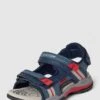 Geox Sandalen Mit Label-Details Modell 'BOREALIS' - Marineblau 1 Geox Sandalen Mit Label-Details Modell 'BOREALIS' - Marineblau -Geox Verkaufsgeschäft 9ta4cli78d6j6hi399a52d276ookilij9p93ekii8t2j0d276964ihq9al9kigq89op3ek9k8t95chi9al3jgdj66sq3ce356oqmco9kckp3ce1g60p36o9m6coj4e1h6hj38pg