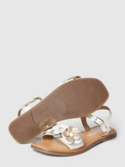 Gioseppo Zehentrenner Mit Label-Details Modell 'RUBIM' - Weiß -Geox Verkaufsgeschäft a173aja3ah948cad9p8kkiqb9oqkmjik9cq4ocqi6gr4gj2d9t336d1j6krj8ka4858kikpg8taladaba93j2d33ccr68d9n69im6d9kc5j3aohh70o66eb1cdh3cor6cos32oo